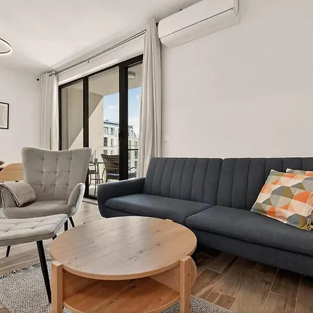 Artistic Space In Azur Premium 瓦爾納