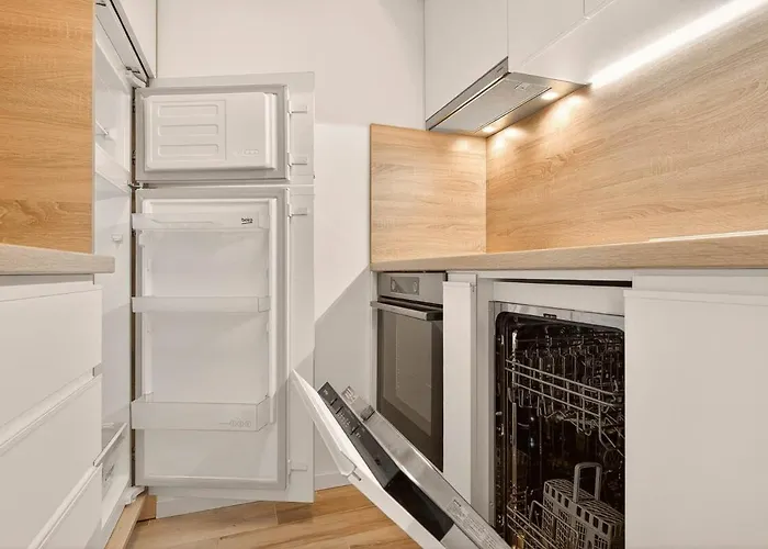 Апартамент Artistic Space In Azur Premium